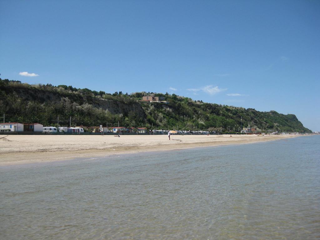 Camping Norina Пезаро Екстер'єр фото